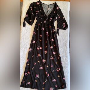 Eyeshadow Floral Maxi Dress